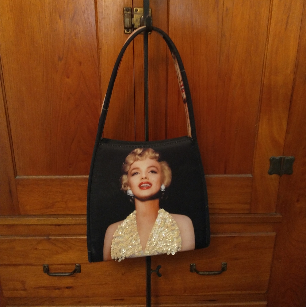 Marilyn Monroe Black & Cream Shoulder Bag - Sequined Dress & Crystal Earrings